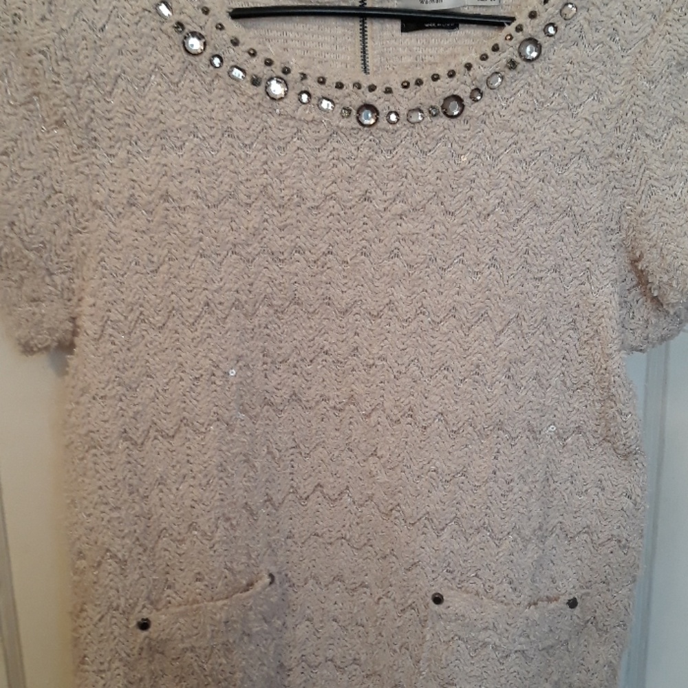 Sweater - Picture 4 of 4